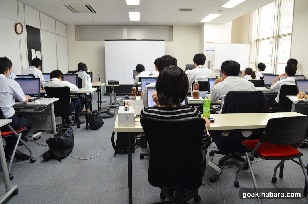 Tokyo IT School Mishka Frede