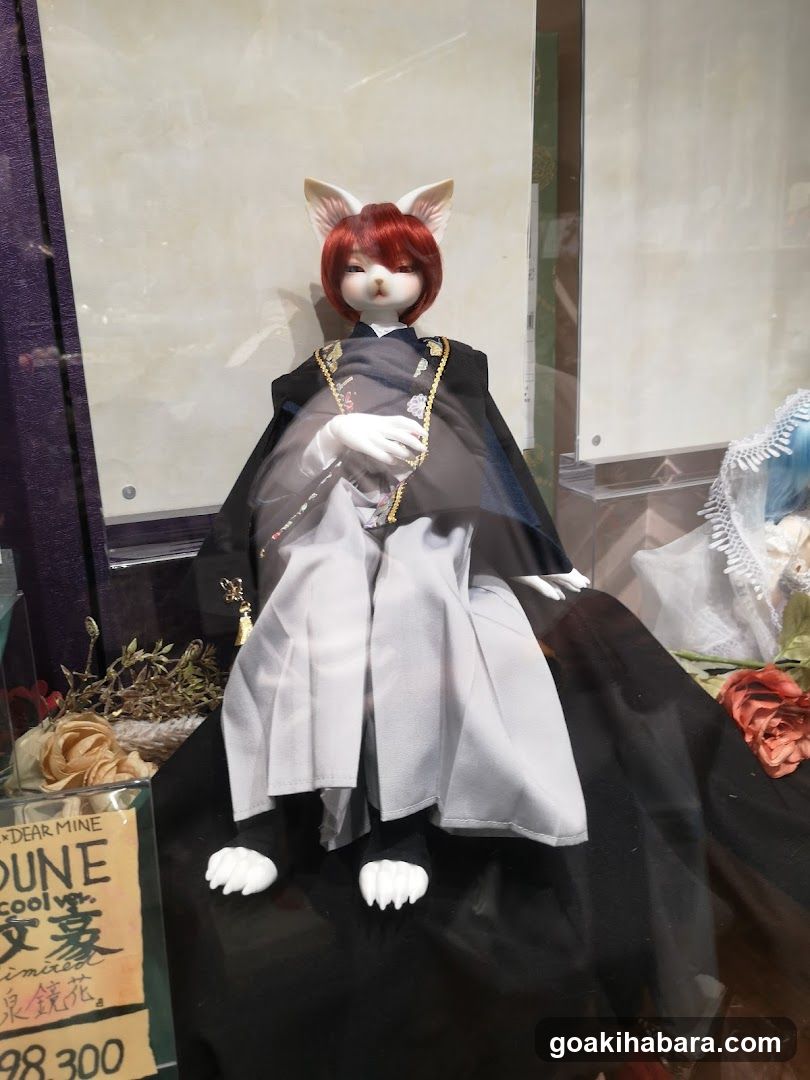 DOLK / Dollstock
