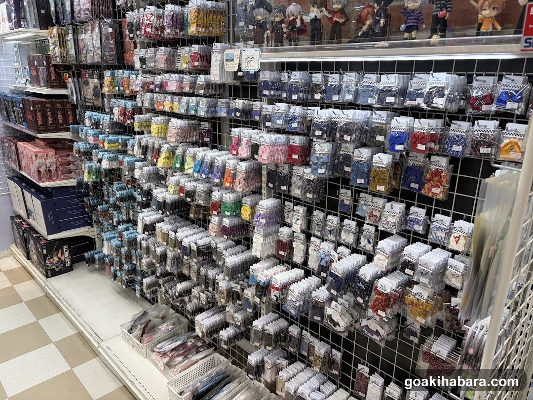 UCHUSEN TOYS & FIGURES