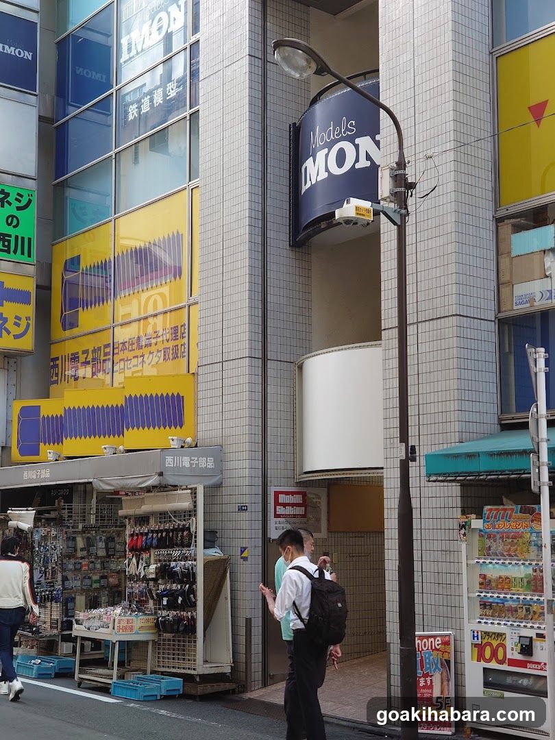 Models IMON Akihabara