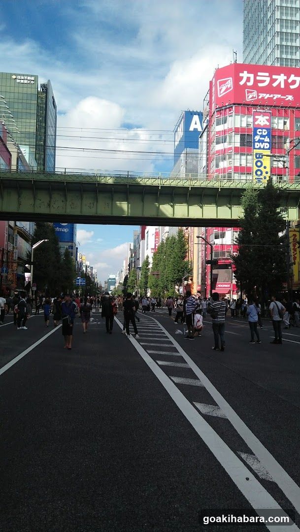 Akiba Garage