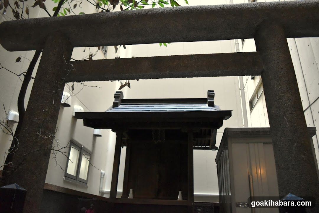 Hanabusa Inari Shrine