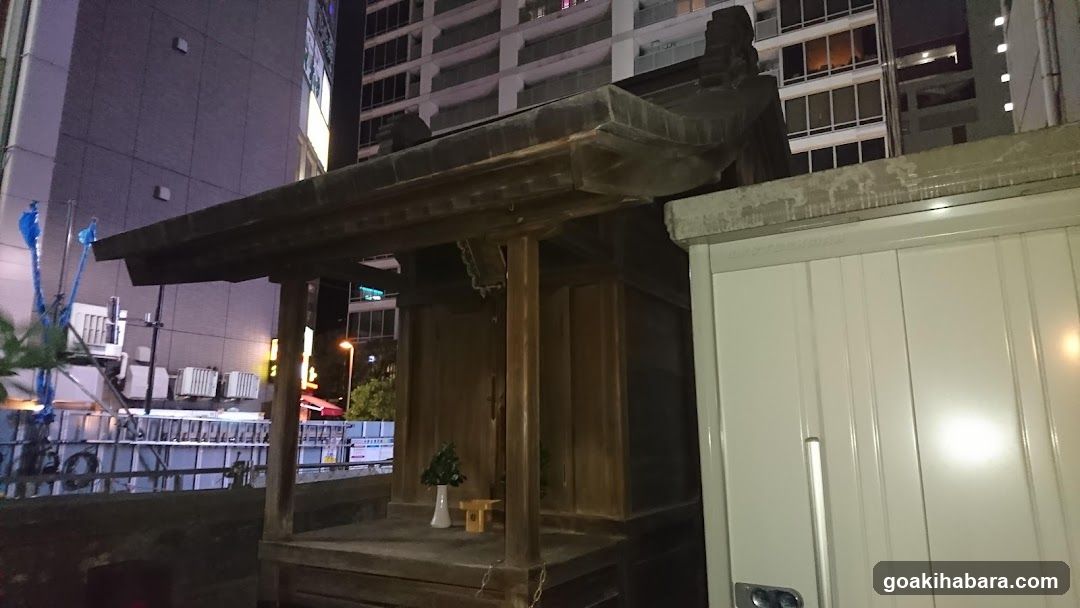 Hanabusa Inari Shrine