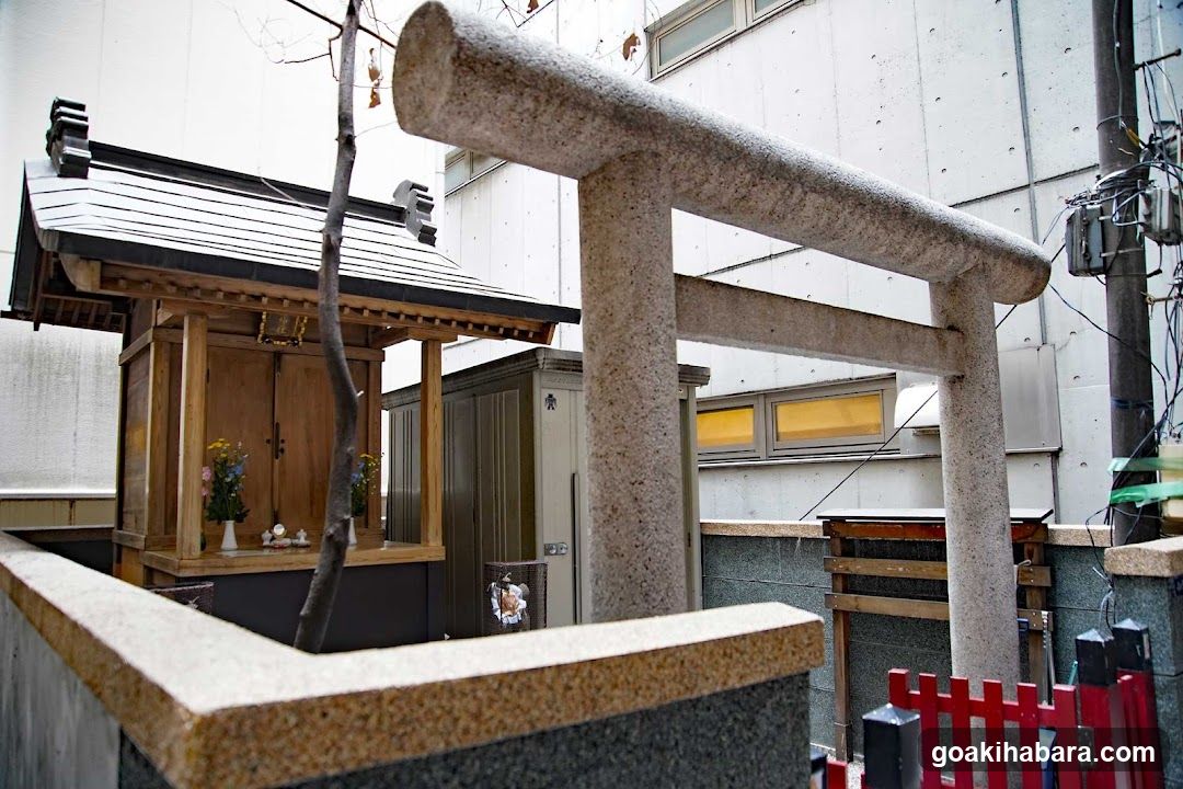 Hanabusa Inari Shrine
