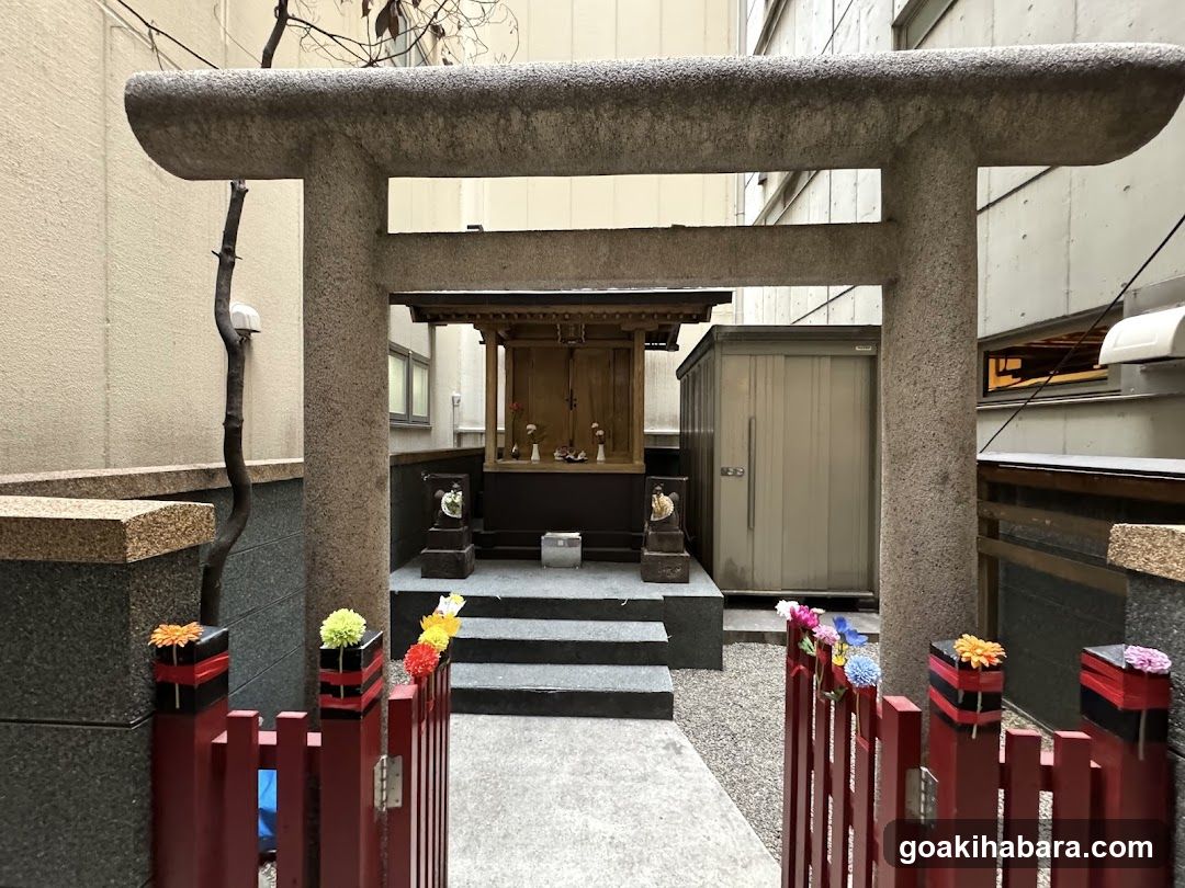 Hanabusa Inari Shrine