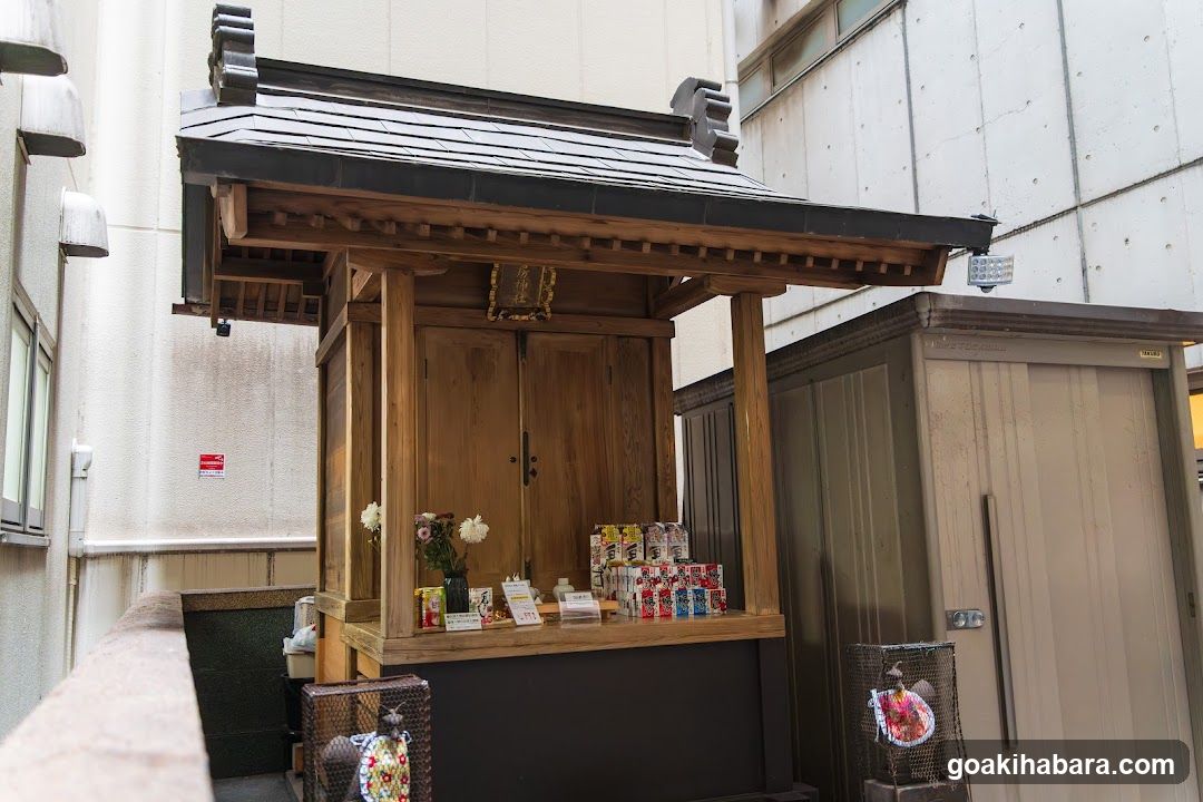 Hanabusa Inari Shrine