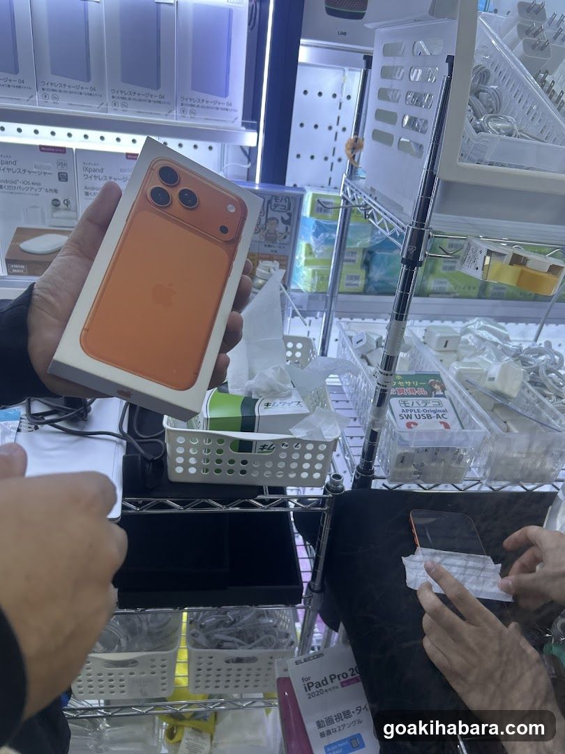 モバデコ秋葉原本店