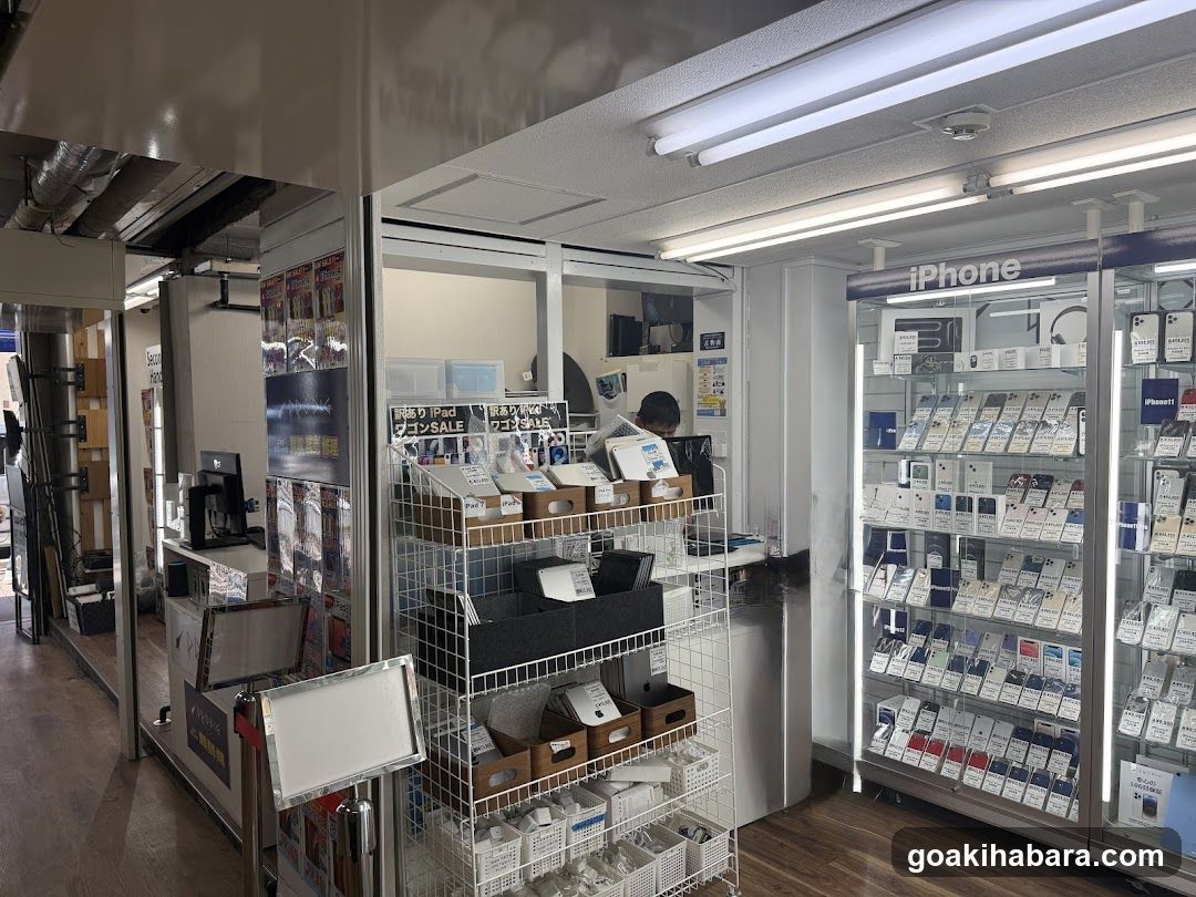 iPhone Repair Shop Akihabara