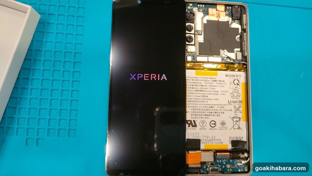 Smartphone Repair King Akihabara