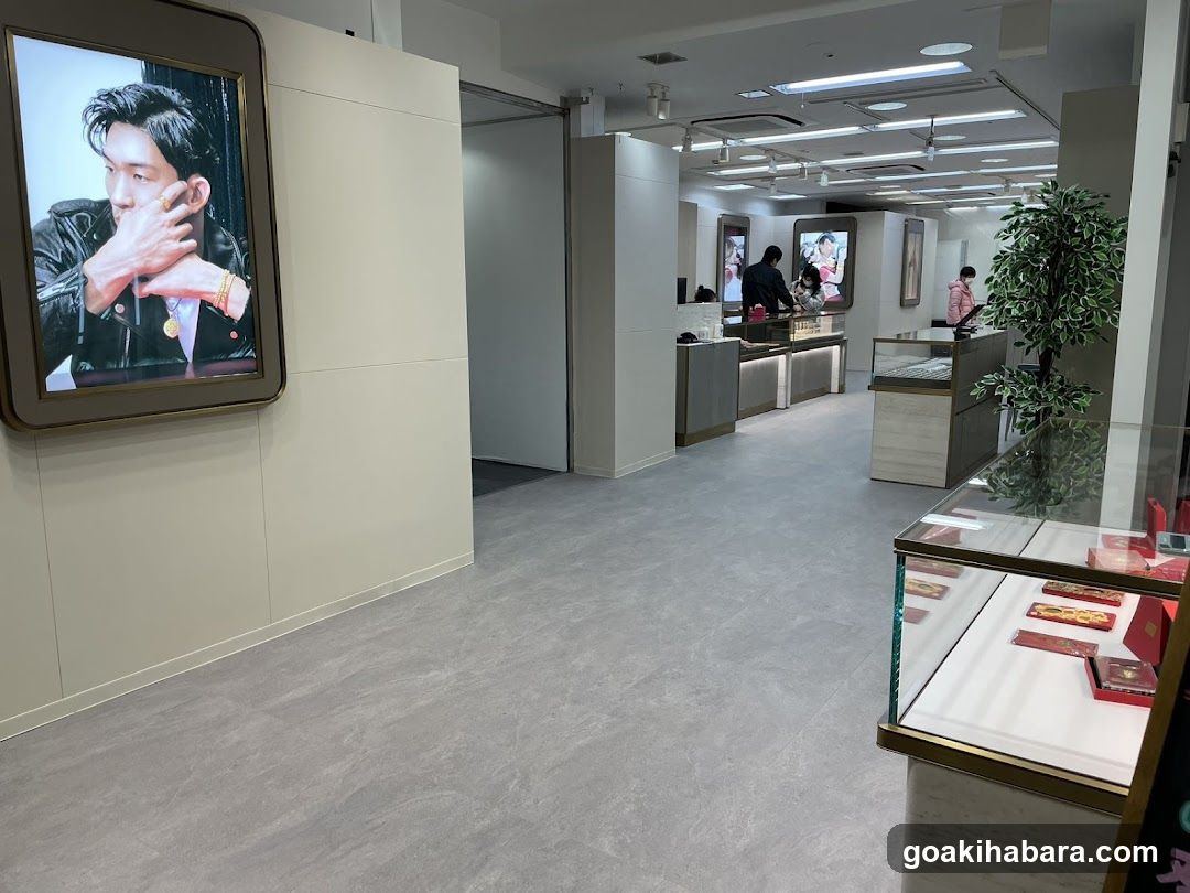 Chow Tai Fook Laox Akihabara