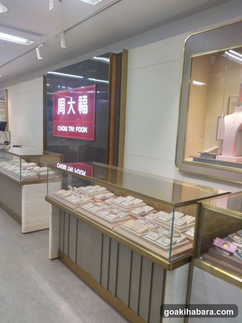 Chow Tai Fook Laox Akihabara