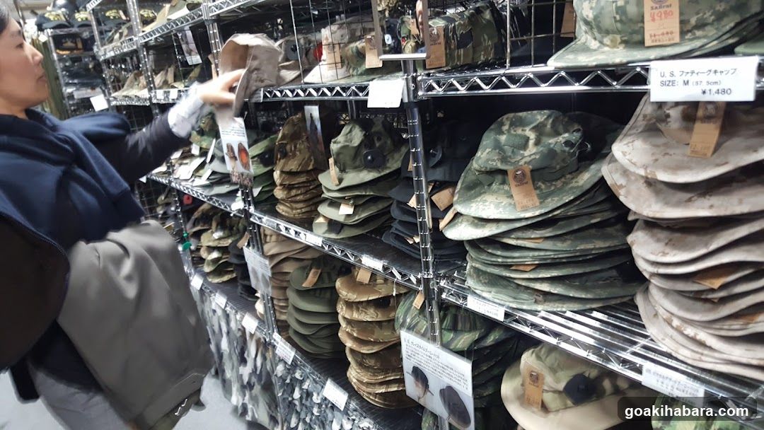 World Military Store S & Graf