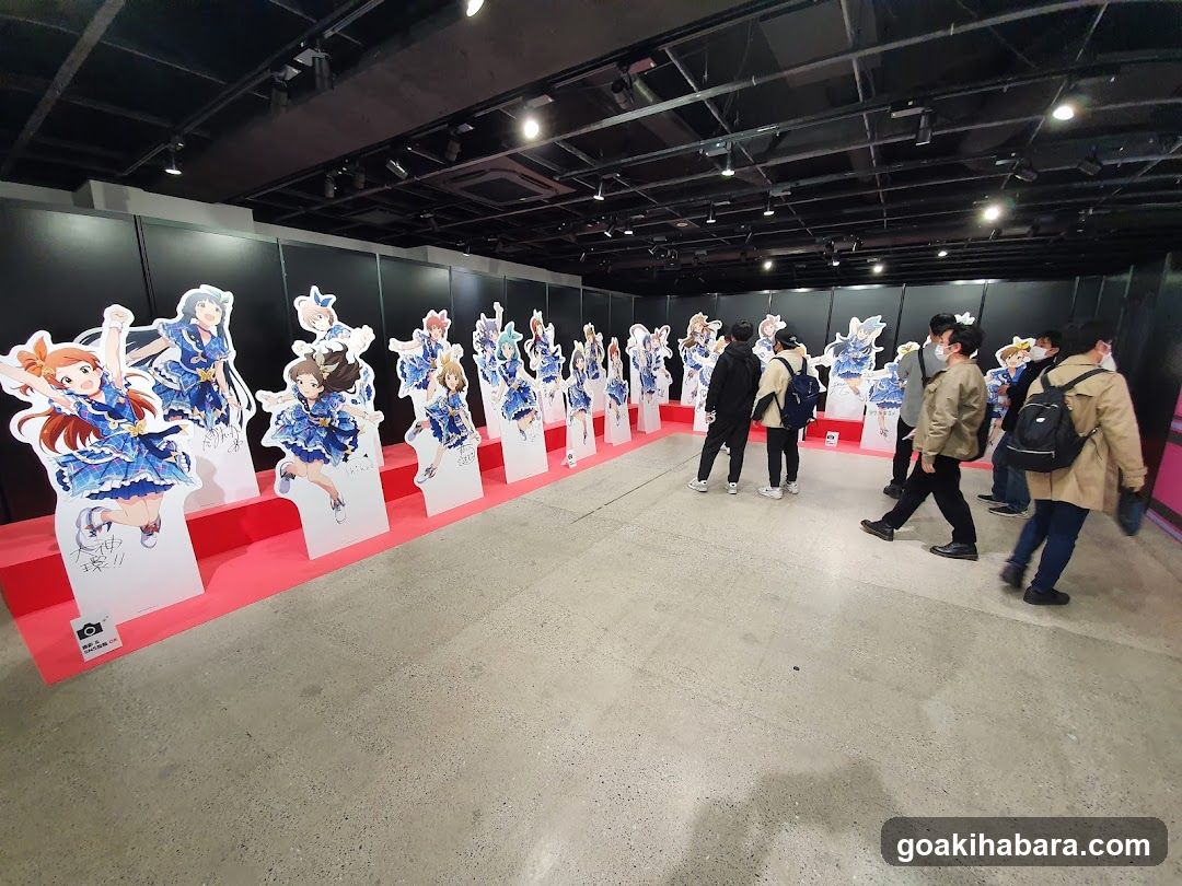 Akiba CO Gallery