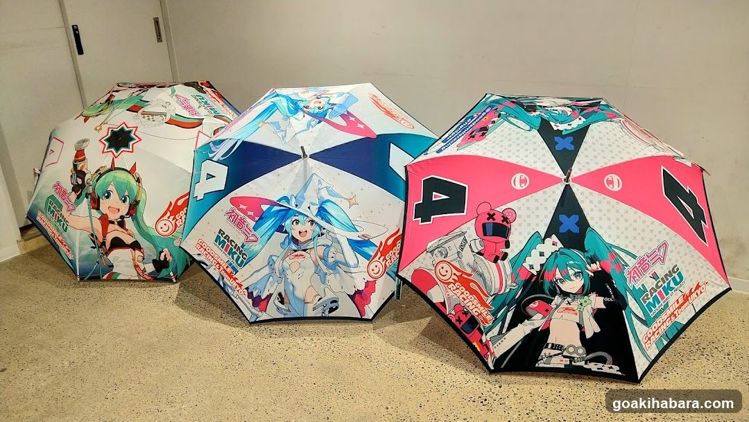 Akiba CO Gallery