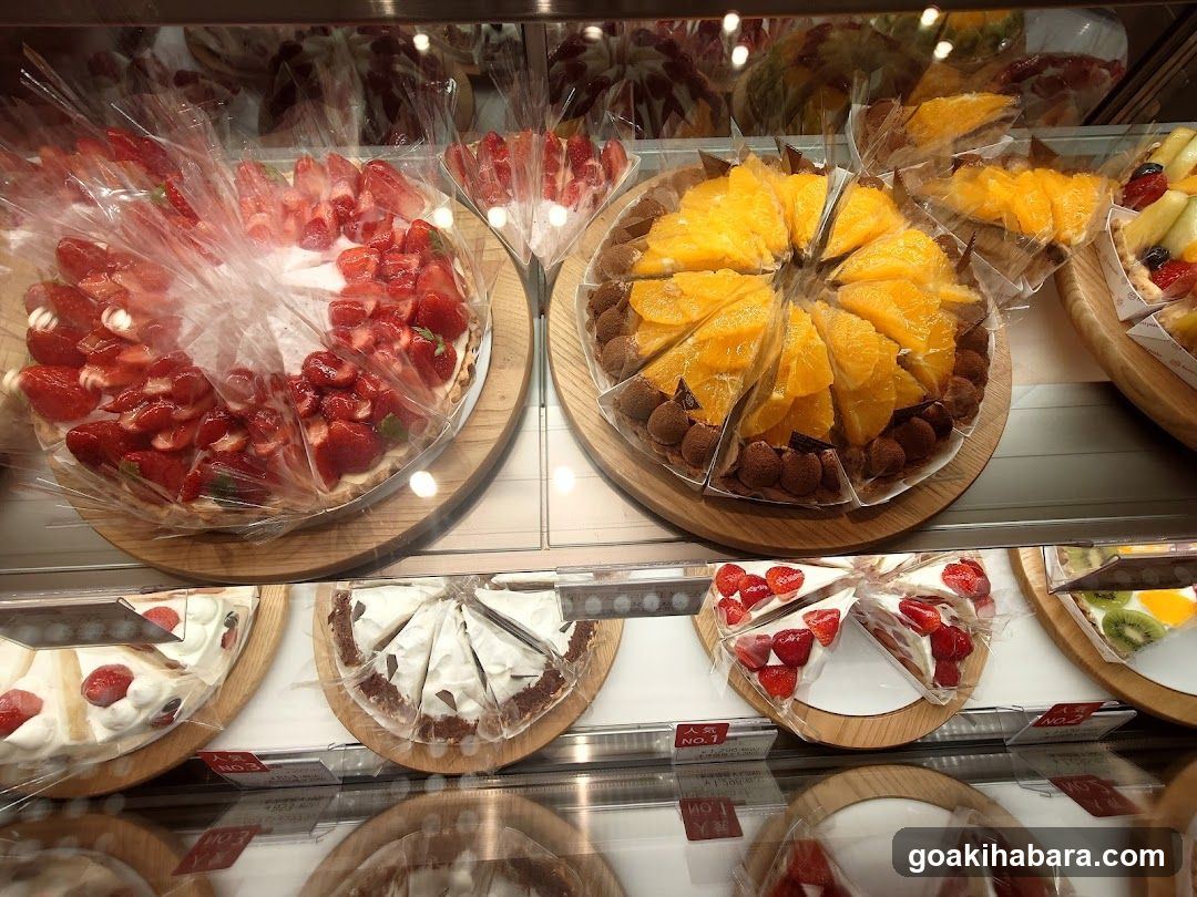 fruits peaks ecute Akibahara Store