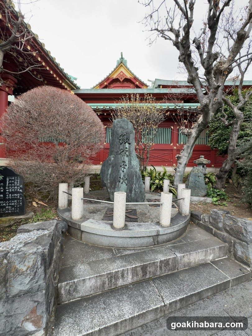 銭形平次の碑