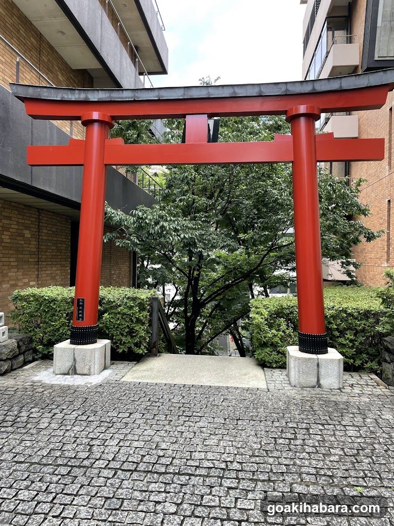 Suehiroinari Shrine
