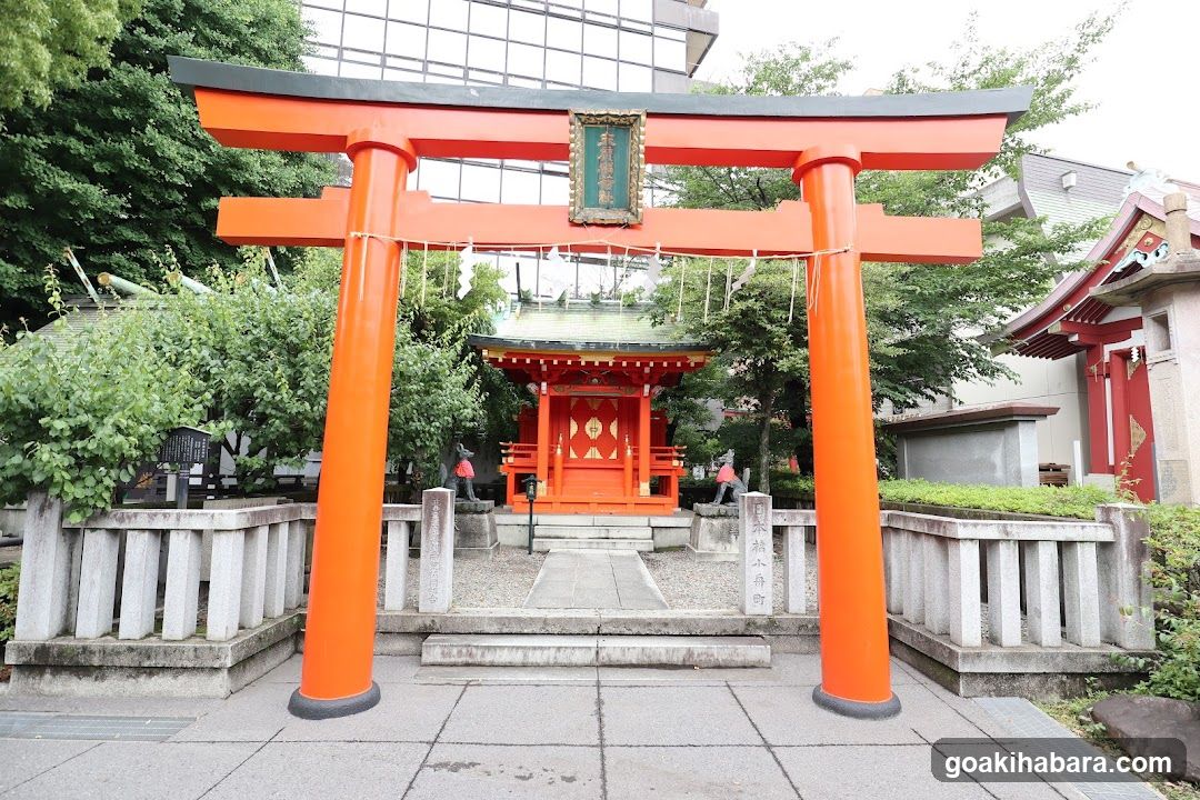 Suehiroinari Shrine