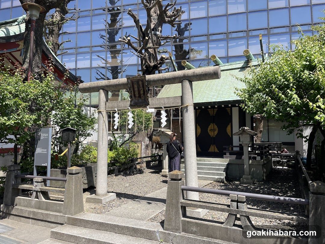 Suehiroinari Shrine