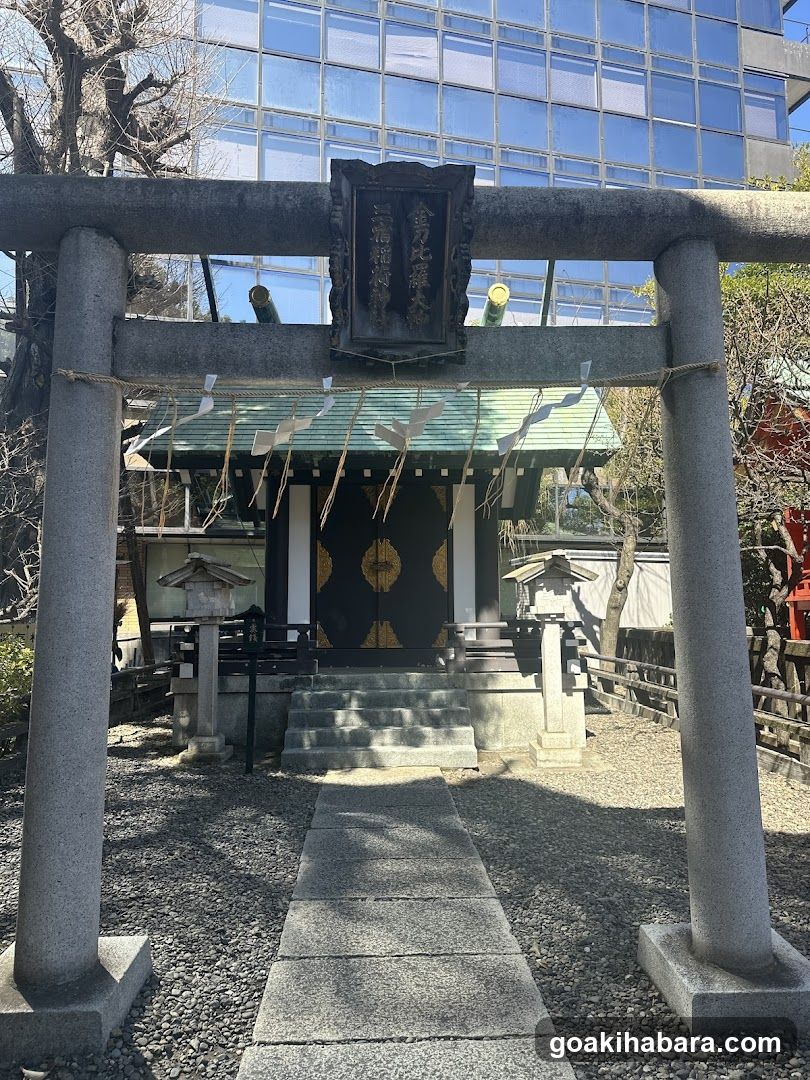 Suehiroinari Shrine