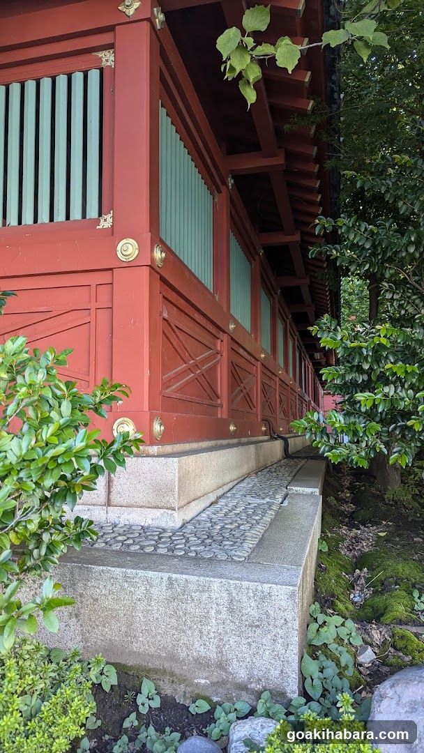 Suehiroinari Shrine