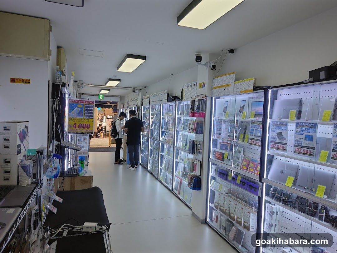 モバデコ秋葉原本店