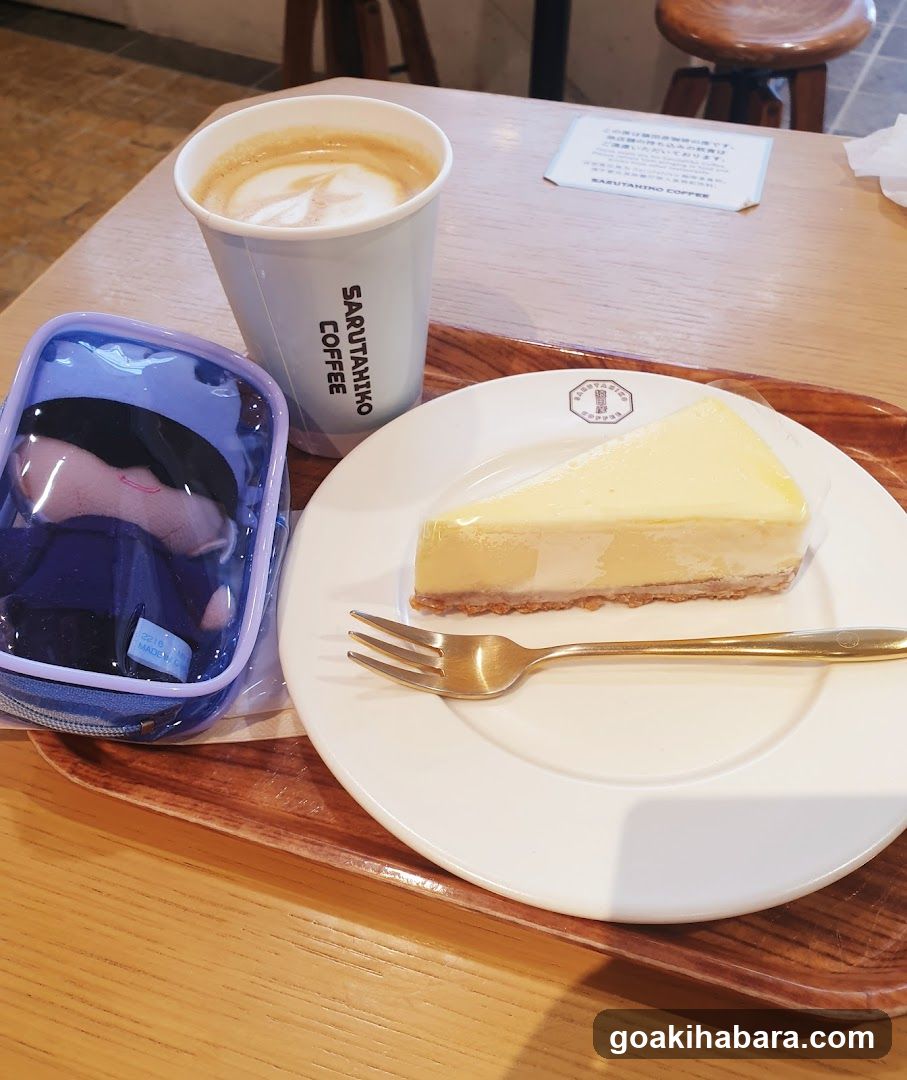 Coffee and Cheesecake at Santanino Coffee