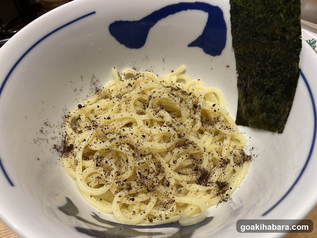Spaghetti with Black Pepper and Nori