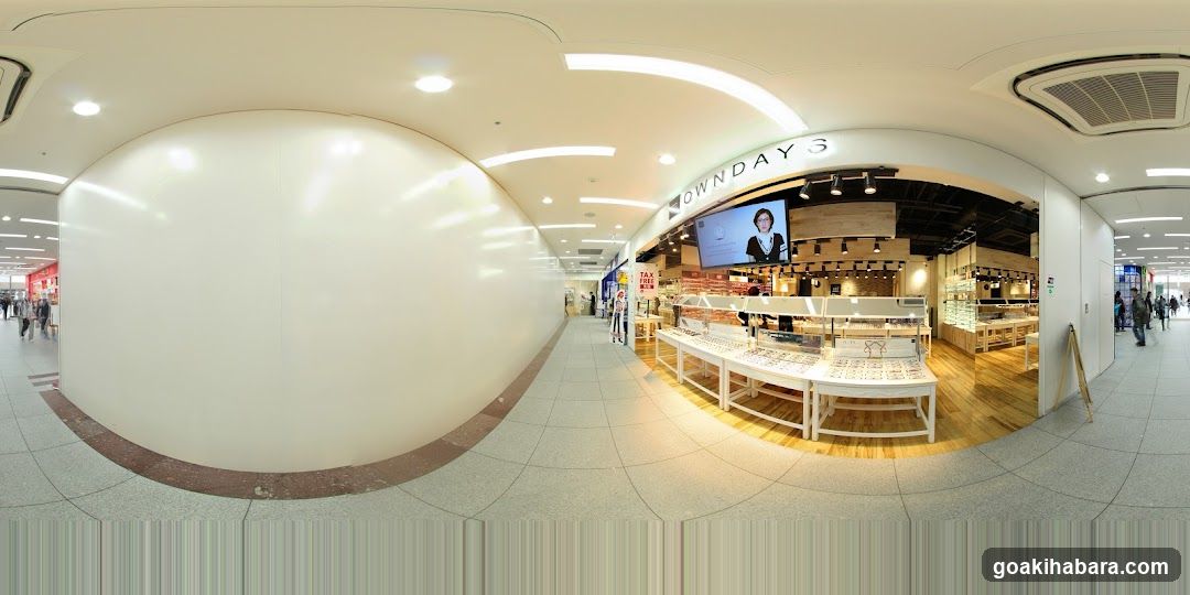 Shopping Mall Interior with Jewelry Store Display