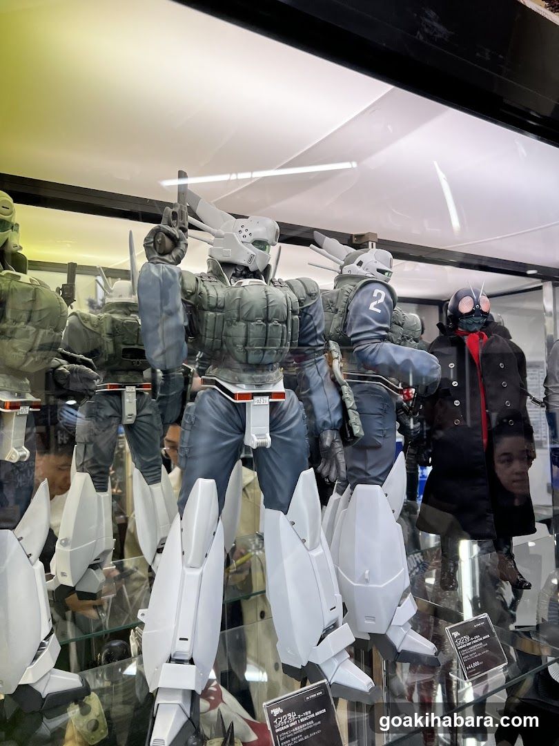 Gundam and Kamen Rider Display