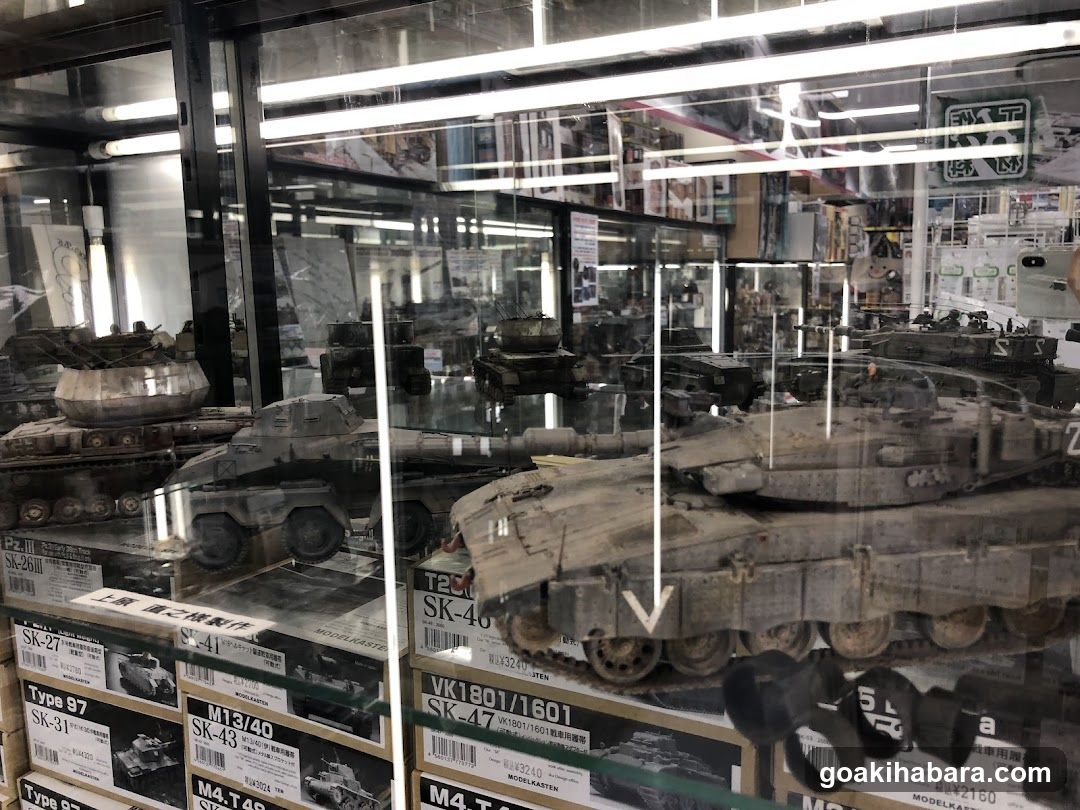Model Tank Display Case