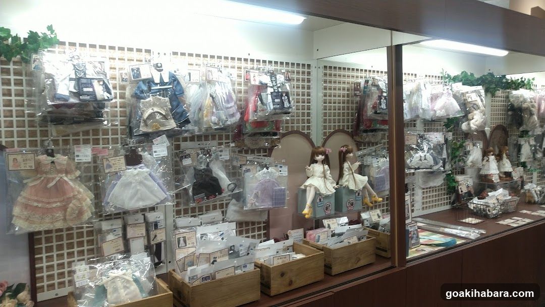 Doll Clothing Display