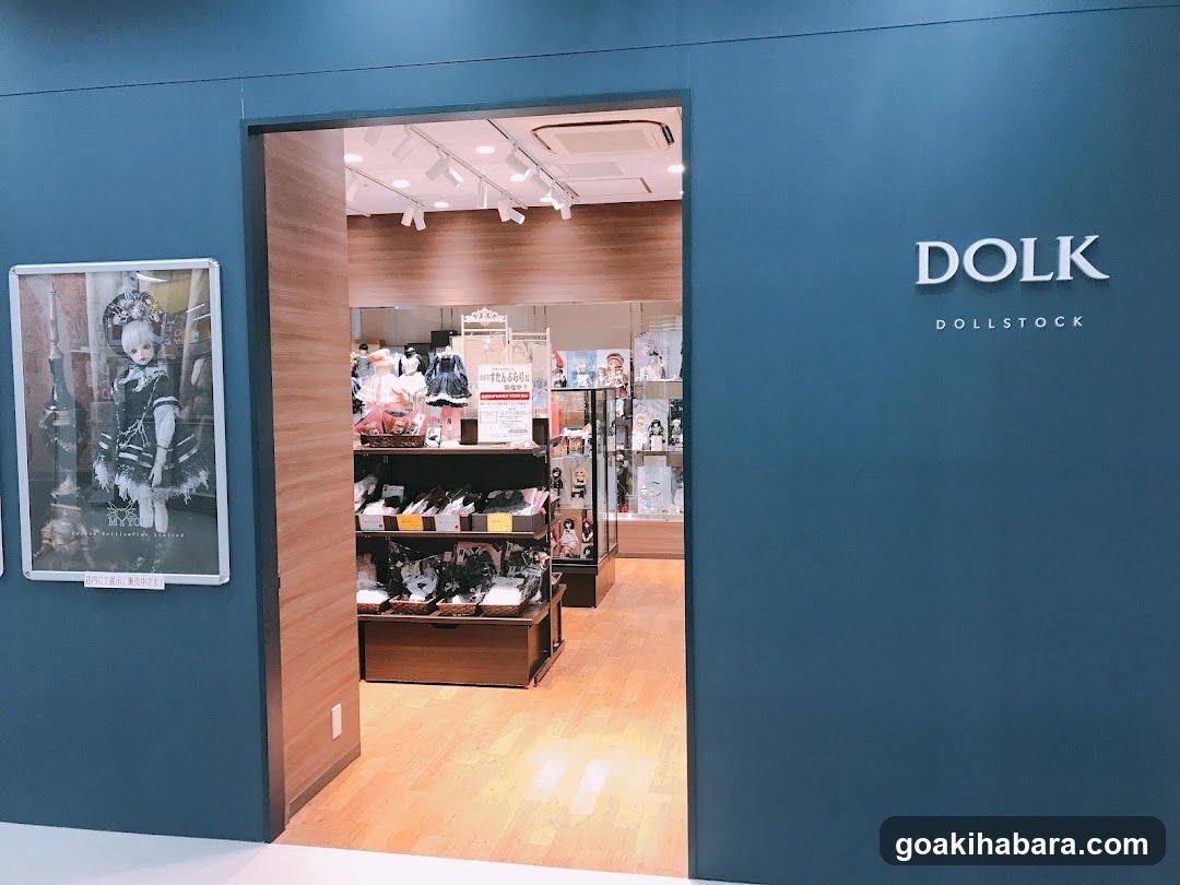 DOLK / Dollstock