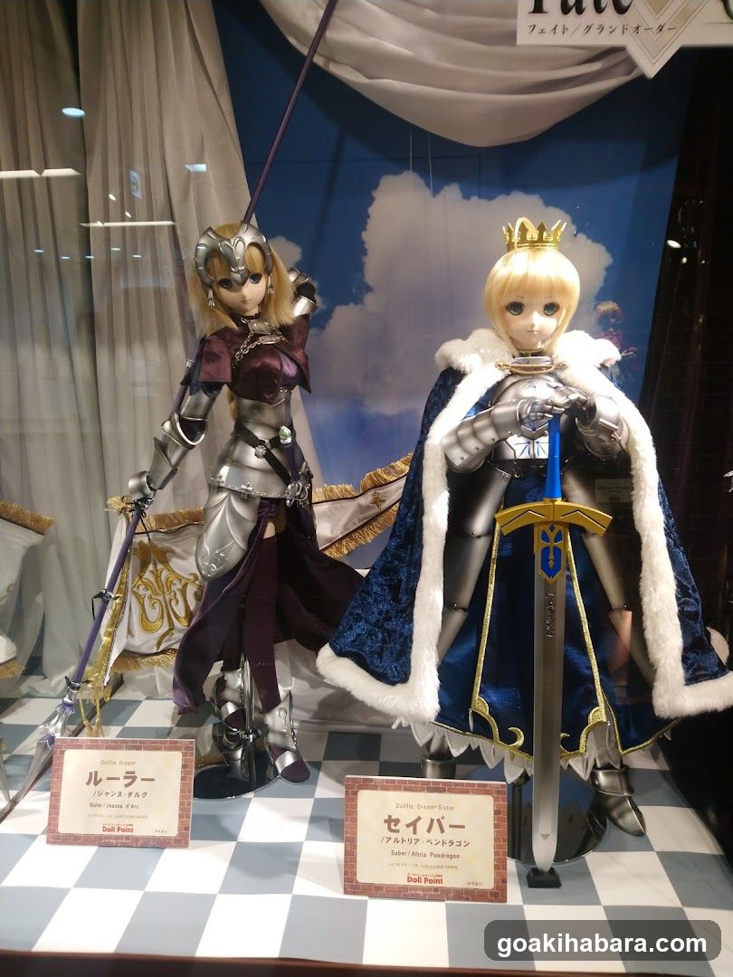 Belle Epoque Doll Display