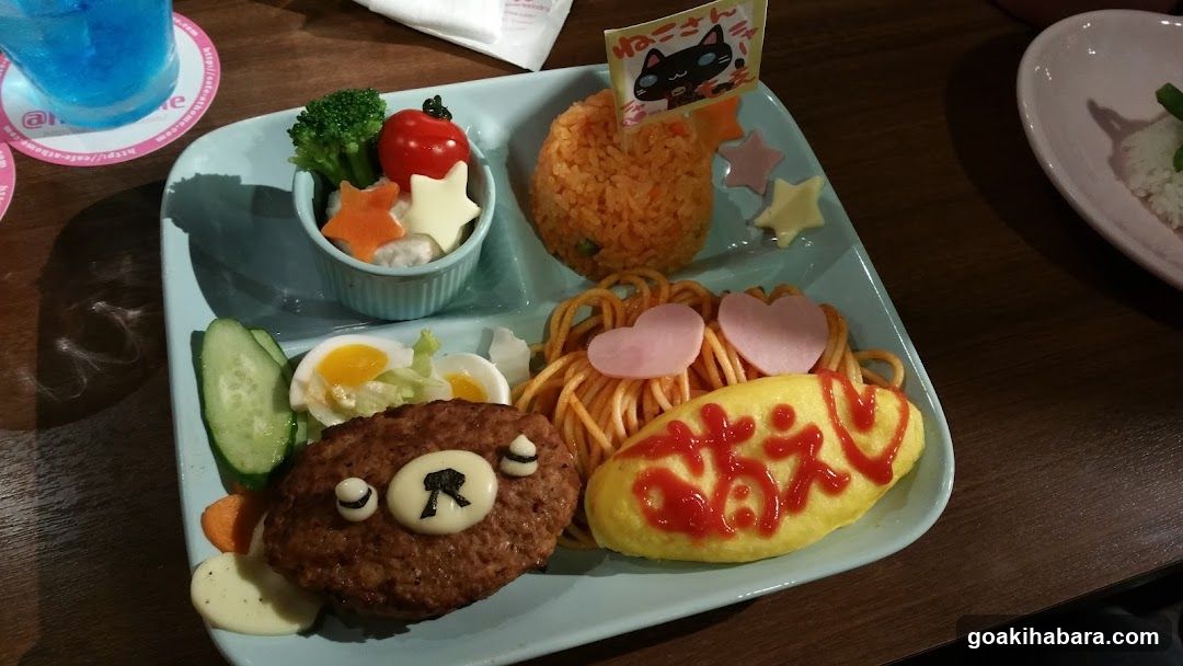 Kitty-themed Bento Box