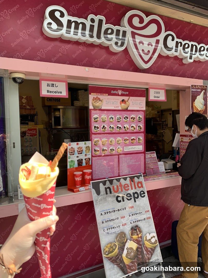 Smiley Crepes storefront
