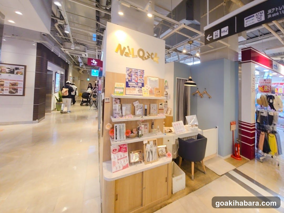 NailQick kiosk in mall corridor