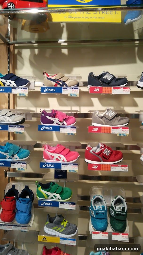 Shoe Display Shelf