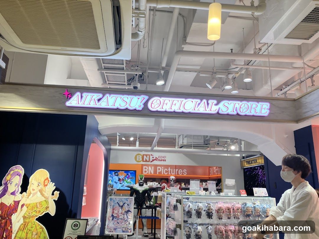 Aikatsu Official Store Interior
