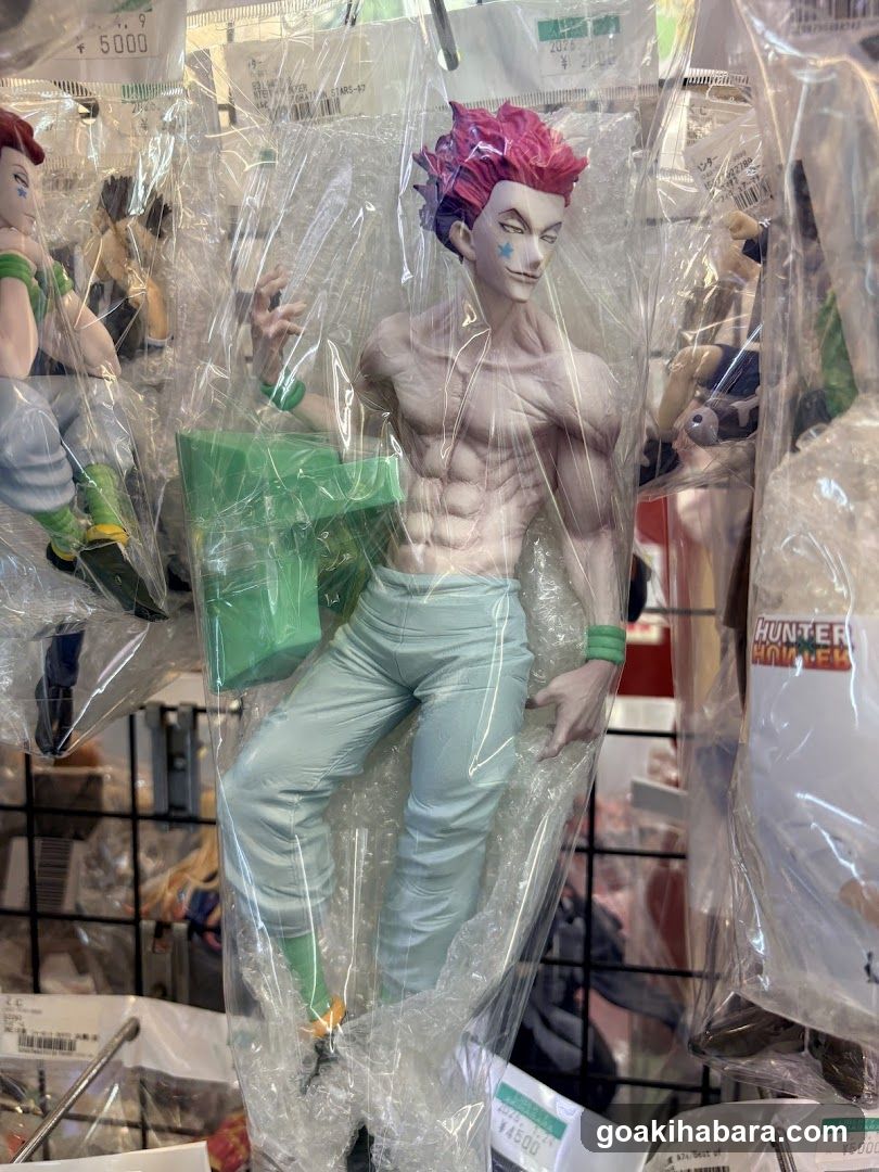 Hunter x Hunter Merchandise Display