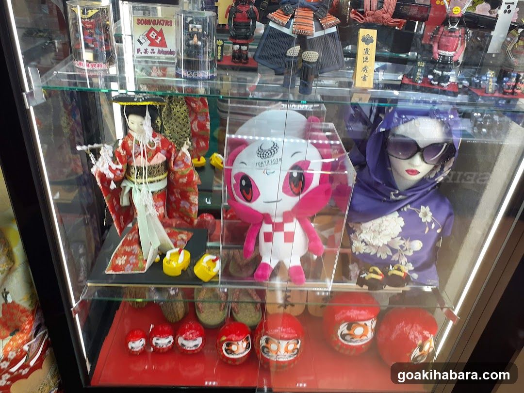Doll and Merchandise Display Case