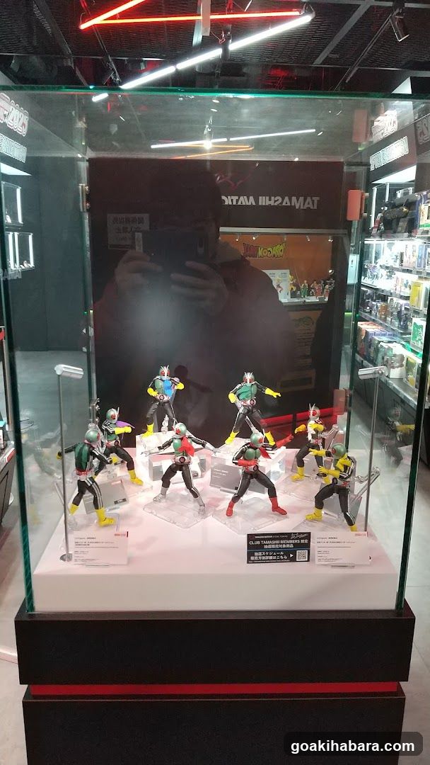 Kamen Rider Figure Display Case