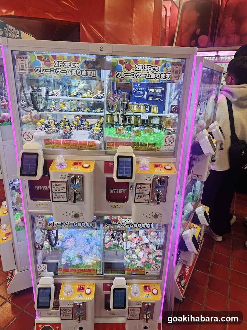 Claw Machine Display