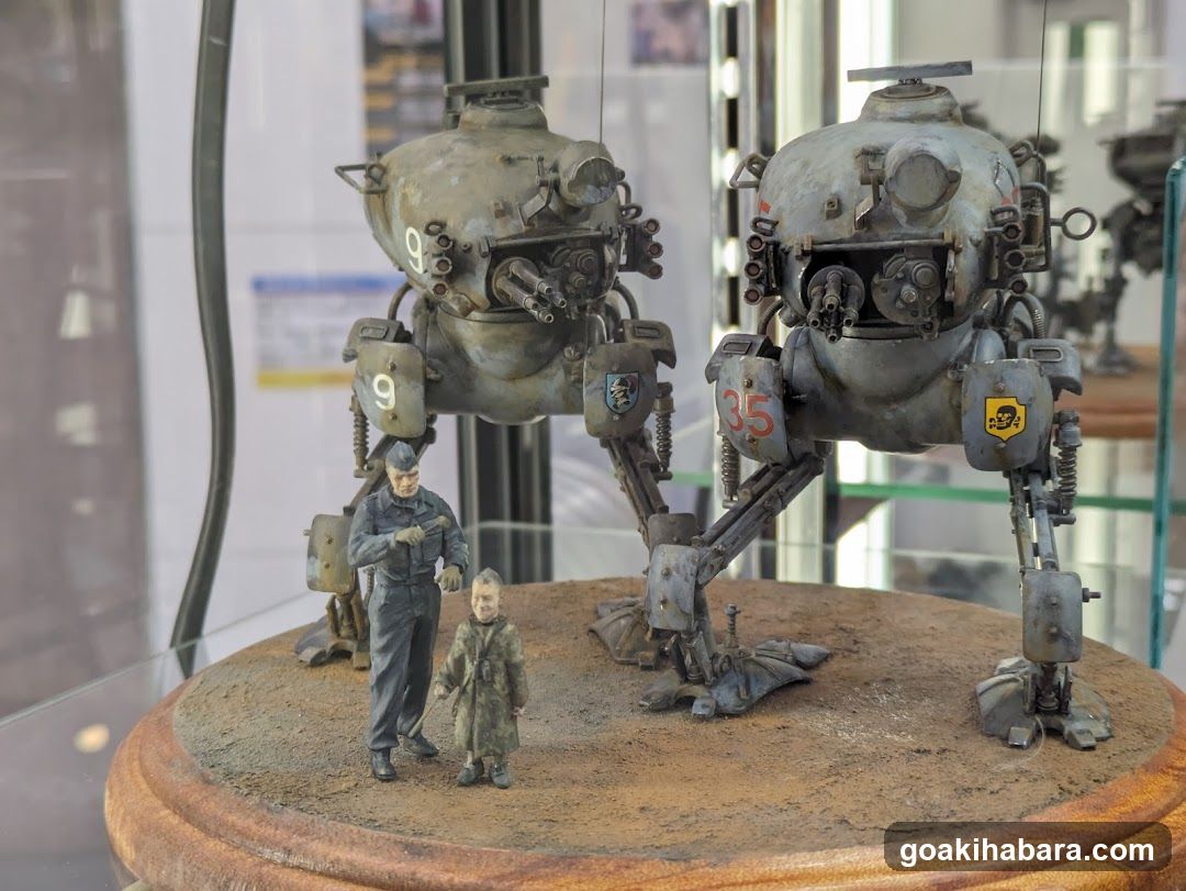 Model Display of War Robots and Figures