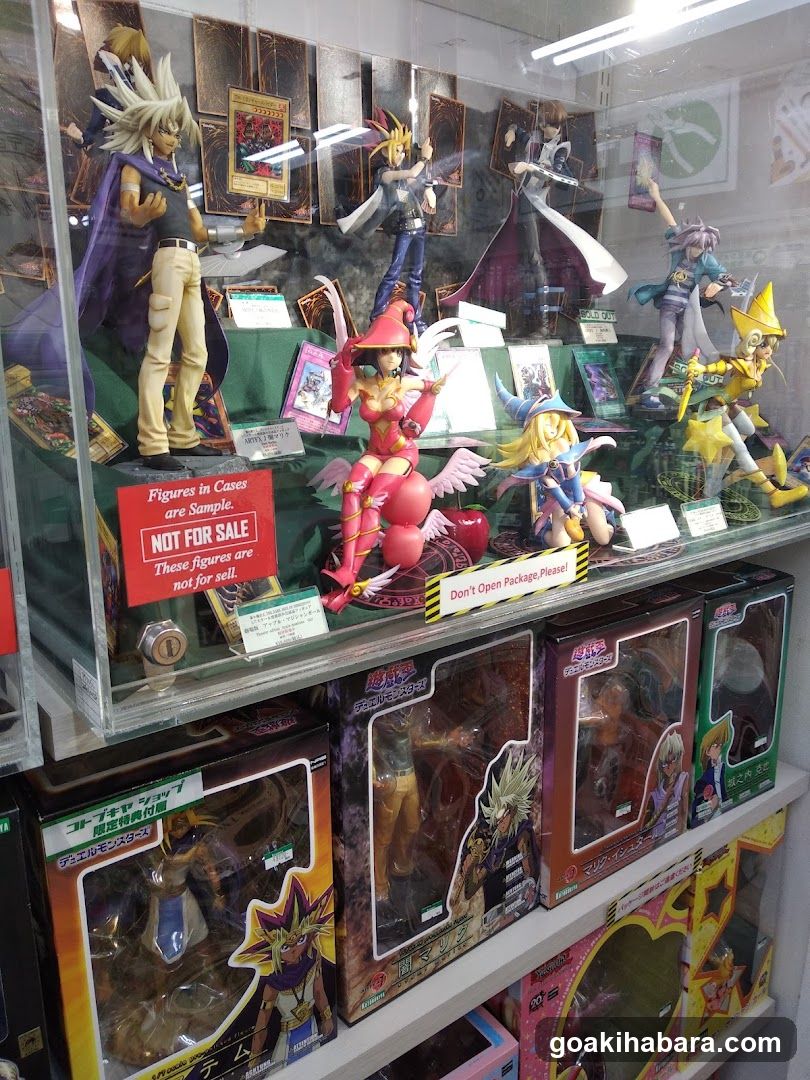 Yu-Gi-Oh! Figure Display Case
