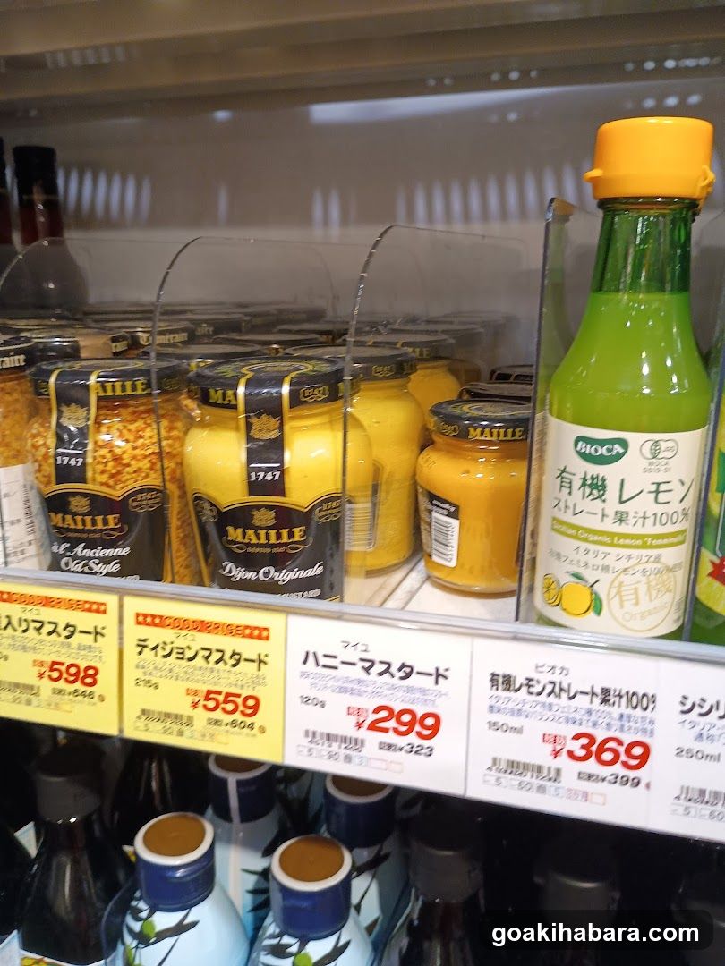 Grocery Store Shelf Display