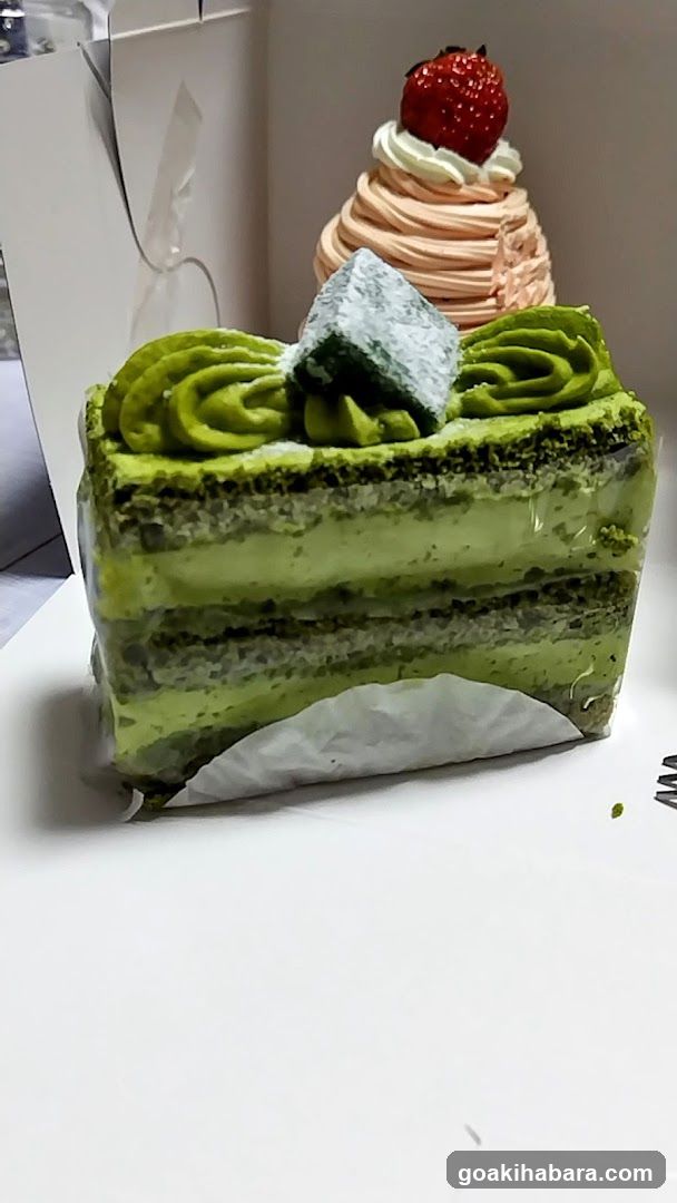 Matchcake with Strawberry