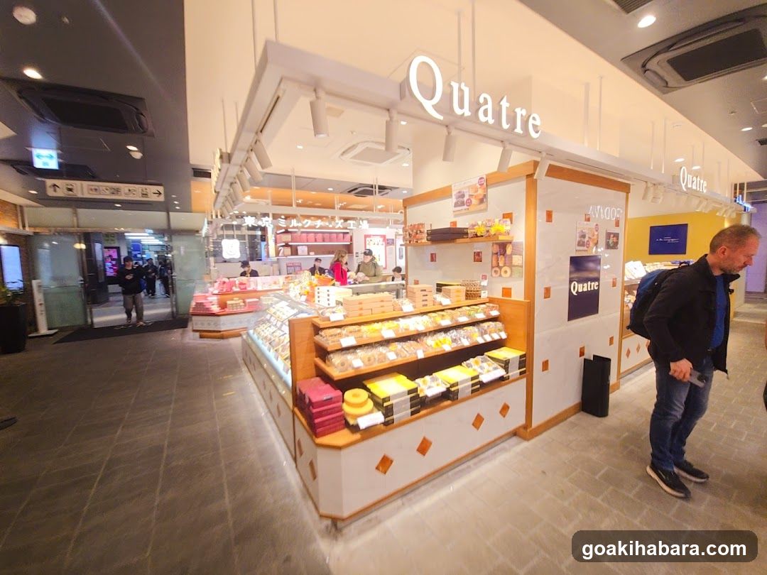 Quatre Store Interior