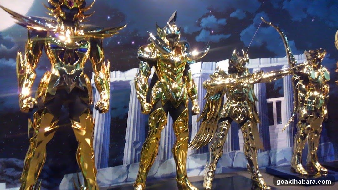 Saint Seiya Gold Armored Figures Display