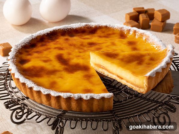 Egg Tart with Powdered Sugar